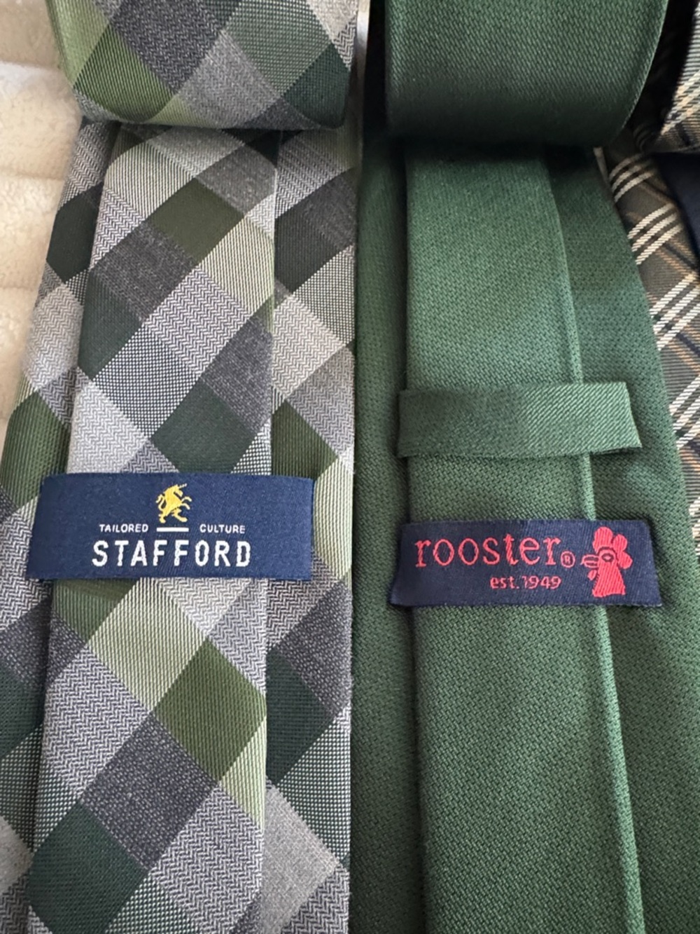 Sharp Style Tie Set - Picture 2 of 9